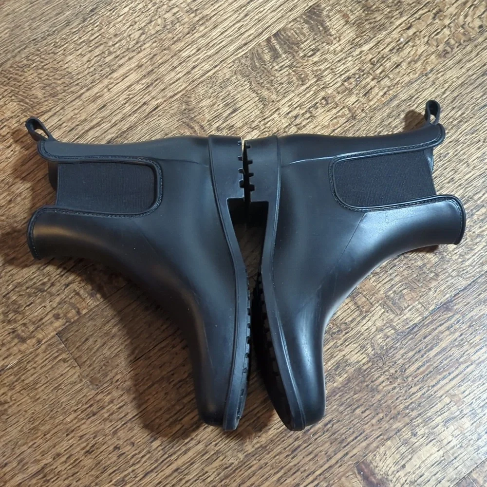 🌸 SALE A‎ New Day Black Almond Toe Pull On Ankle Rain Boot Size 6